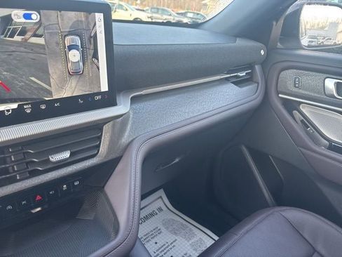 New 2026 Ford Explorer Platinum RWD image 19