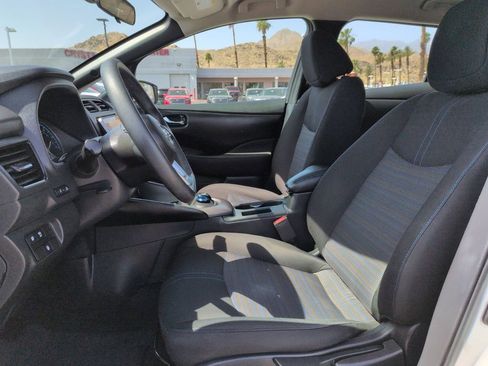 Used 2020 Nissan Leaf S FWD image 13