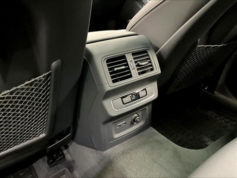 Used 2023 Audi Q5 2.0T Premium Plus w/ Premium Plus Package image 37