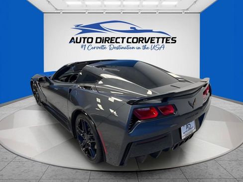 Used 2018 Chevrolet Corvette Stingray Coupe w/ Carbon Flash Badge Package RWD image 12