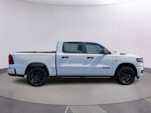 Used 2026 RAM 1500 Big Horn AWD/4WD image 7