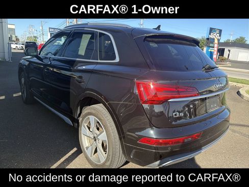 Used 2023 Audi Q5 2.0T Premium w/ Convenience Package AWD/4WD image 2
