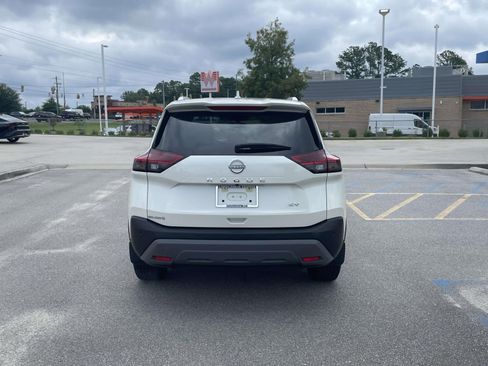Used 2023 Nissan Rogue SV w/ SV Premium B Package FWD image 6