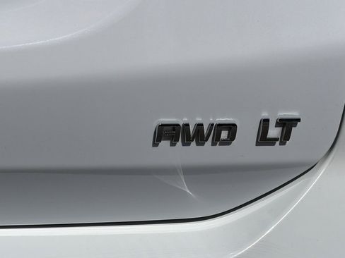 Used 2024 Chevrolet Equinox LT AWD/4WD image 27