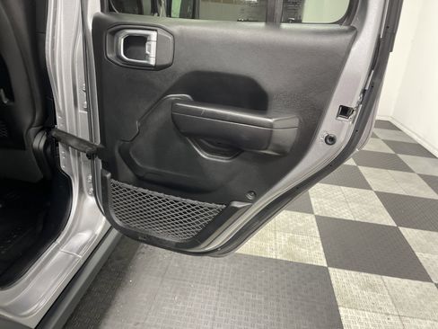 Used 2021 Jeep Wrangler Unlimited Rubicon w/ LED Lighting Group image 19