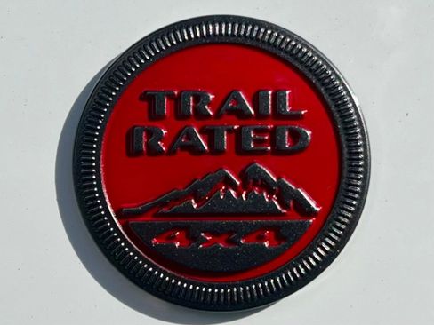 Used 2024 Jeep Compass Trailhawk image 16