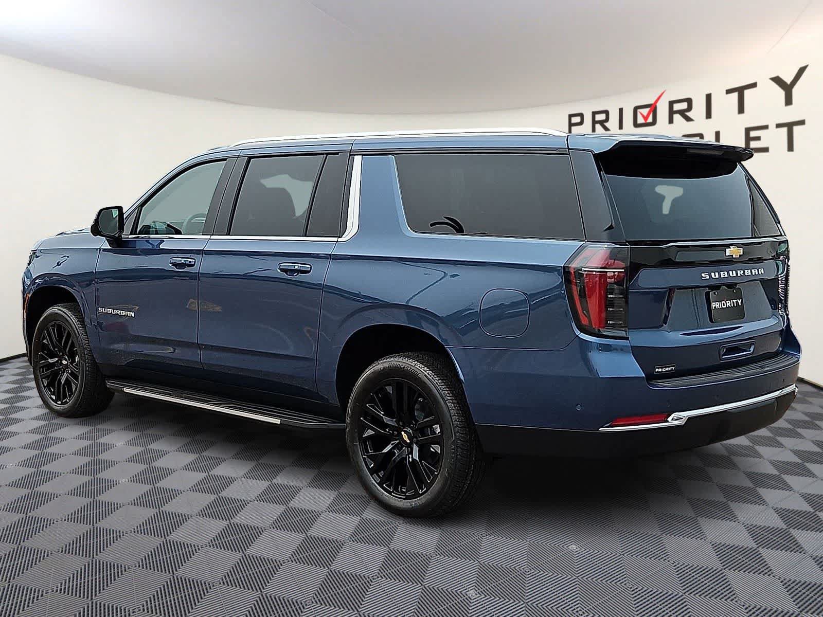 New 2026 Chevrolet Suburban LS RWD image 6