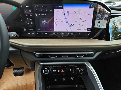 New 2025 Audi Q5 Premium image 15