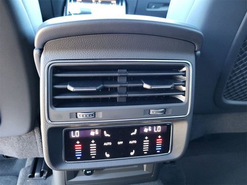 New 2026 Audi Q8 Premium Plus image 14