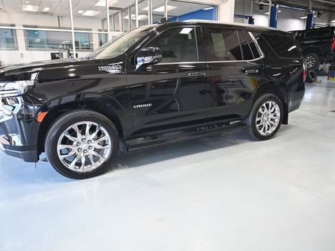 Used 2023 Chevrolet Tahoe High Country AWD/4WD image 9