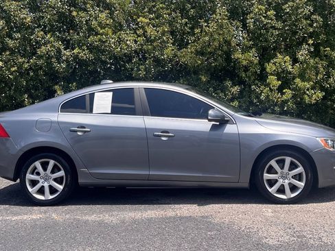 Used 2016 Volvo S60 T5 Premier FWD image 9