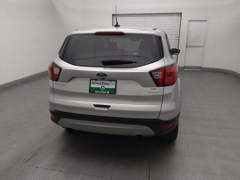 Used 2019 Ford Escape SE FWD image 7