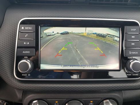 New 2025 Nissan Kicks Play S image 9