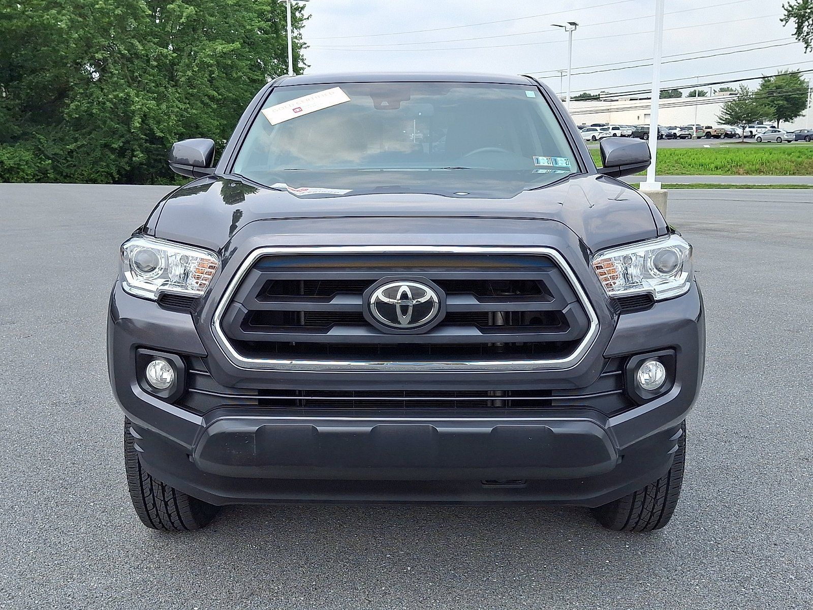 Certified 2023 Toyota Tacoma SR5 AWD/4WD image 2