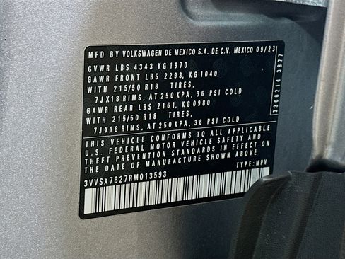 Used 2024 Volkswagen Taos SE image 29