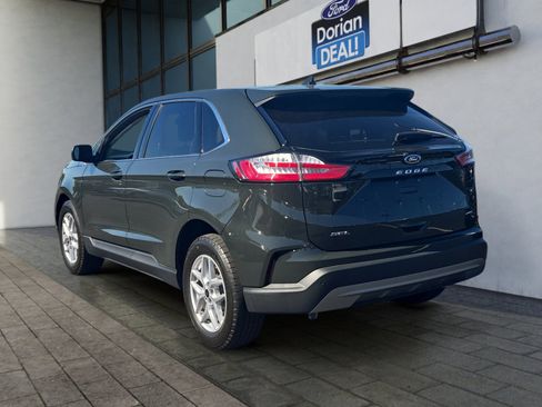 Certified 2024 Ford Edge SEL w/ Convenience Package AWD/4WD image 2