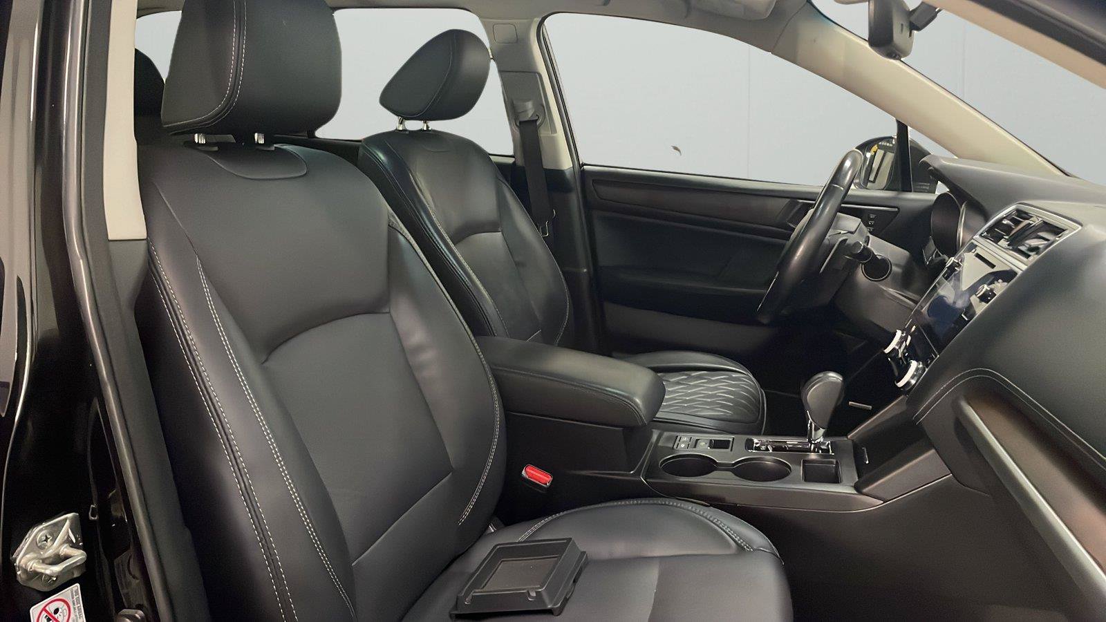 Used 2019 Subaru Outback 2.5i Limited AWD/4WD image 14