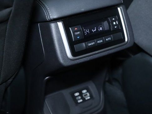 Certified 2025 Subaru Ascent Premium image 16