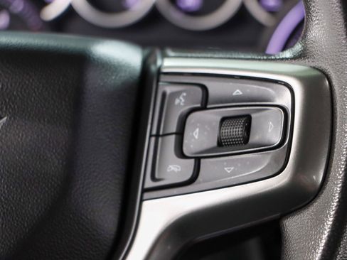 Used 2023 Chevrolet Silverado 2500 Custom w/ Custom Value Package image 15