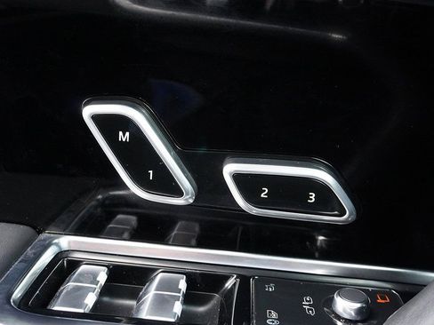 Used 2024 Land Rover Range Rover Long Wheelbase Autobiography image 60