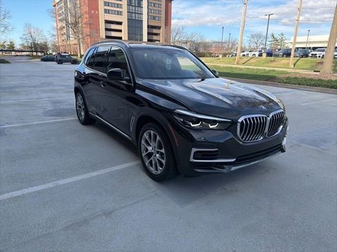 Certified 2023 BMW X5 xDrive40i w/ Premium Package image 2