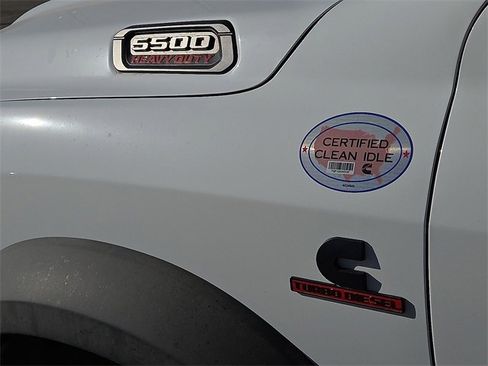 New 2024 RAM 5500 Tradesman image 17