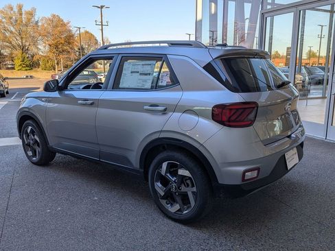 New 2026 Hyundai Venue SEL image 3