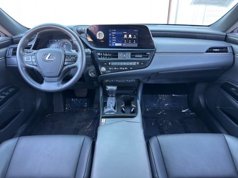 Used 2023 Lexus ES 300h w/ Premium Package image 12