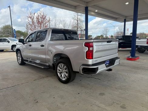 Used 2020 Chevrolet Silverado 1500 Custom w/ Custom Value Package image 5