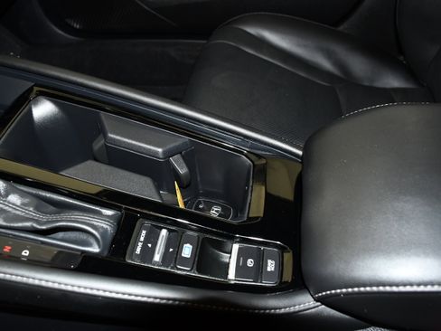 Certified 2024 Honda Accord Touring image 32