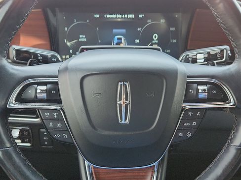 Used 2023 Lincoln Navigator Reserve image 10