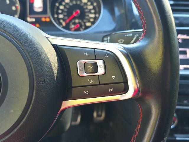 Used 2015 Volkswagen GTI SE FWD image 16