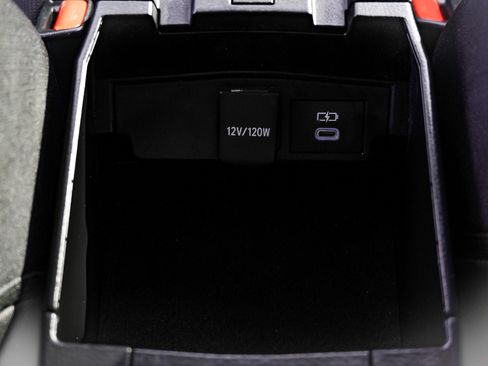 Used 2024 Toyota Corolla LE image 34