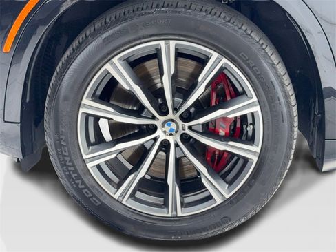 Used 2022 BMW X5 M50i image 57