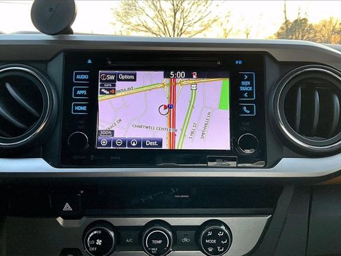 Used 2018 Toyota Tacoma SR5 image 13