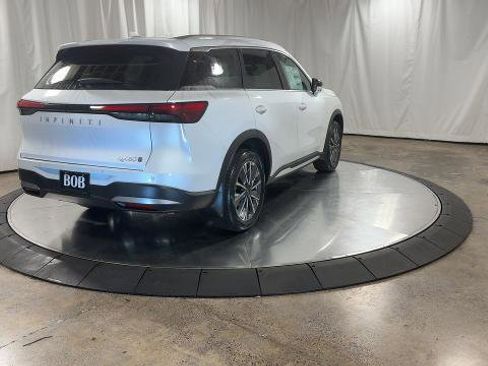 Certified 2026 INFINITI QX60 Luxe w/ Cargo Package image 9