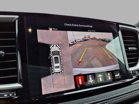 New 2026 Chrysler Pacifica Select image 6