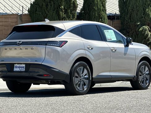 Used 2025 Nissan Murano SL AWD/4WD image 4