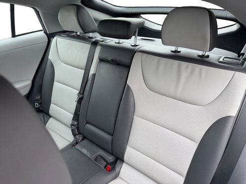 Used 2020 Hyundai Ioniq Limited image 13