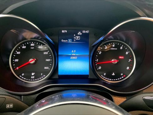 Certified 2022 Mercedes-Benz GLC 300 image 23