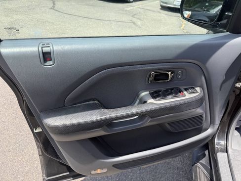 Used 2003 Honda Pilot EX image 9