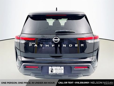 Certified 2022 Nissan Pathfinder S FWD image 7