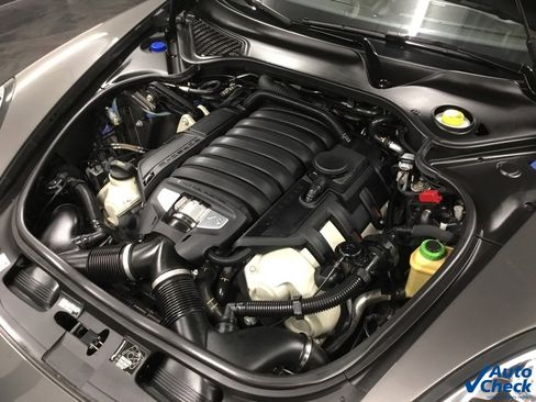 Used 2016 Porsche Panamera GTS image 45
