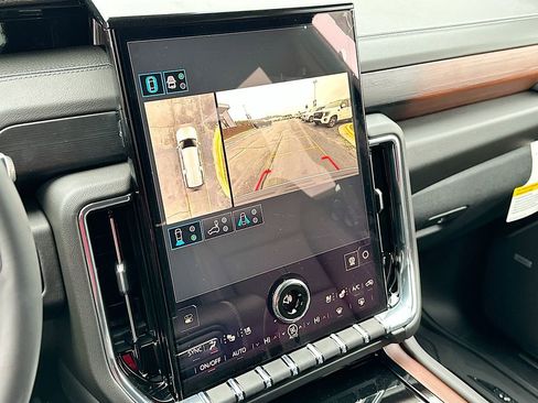 New 2026 GMC Yukon XL Denali w/ Sun & Power Step Package image 23