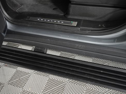 Used 2026 Cadillac Escalade Sport image 17