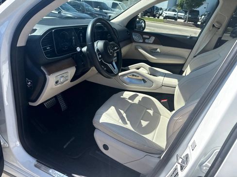 Used 2022 Mercedes-Benz GLS 450 4MATIC image 9
