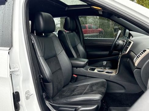 Used 2015 Jeep Grand Cherokee Altitude image 28