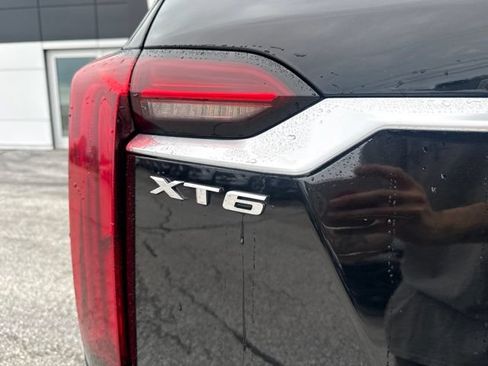 Certified 2023 Cadillac XT6 Premium Luxury w/ Technology Package AWD/4WD image 5
