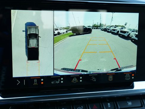 New 2025 GMC Sierra 2500 SLT w/ SLT Convenience Package image 25