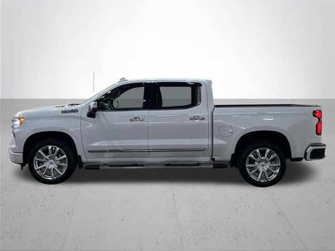 Used 2023 Chevrolet Silverado 1500 High Country w/ High Country Premium Package AWD/4WD image 13